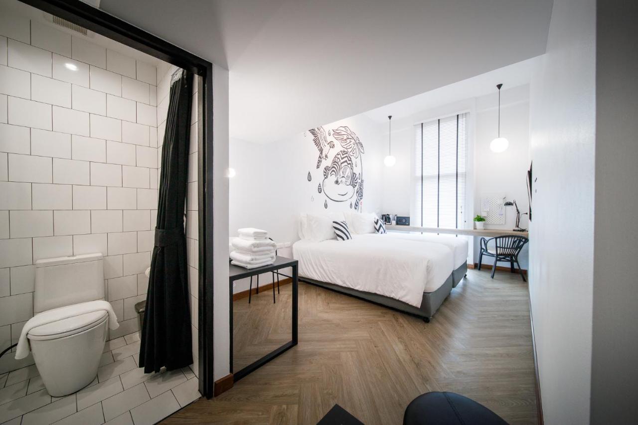 Blu Monkey Hub & Hotel Ранонг Экстерьер фото