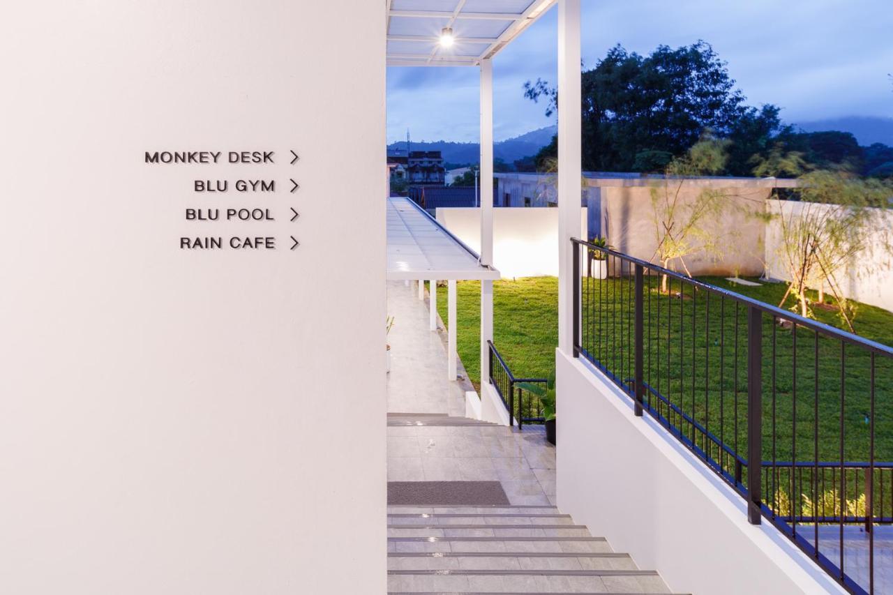 Blu Monkey Hub & Hotel Ранонг Экстерьер фото